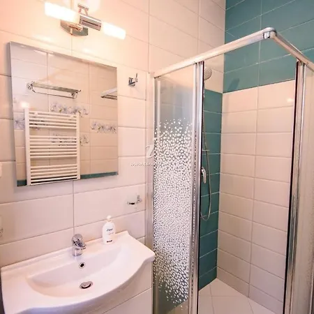 Apartament Vlad 3 *